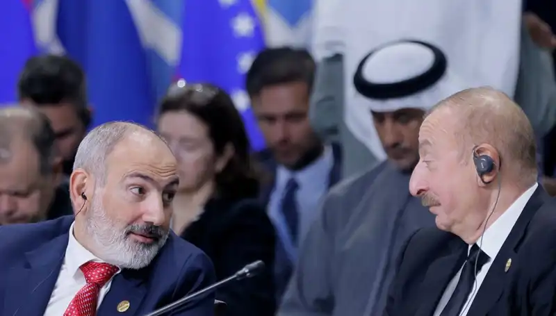Aliyev ve Paşinyan, Bölgesel Barış İçin Tarihi Zirvede Bir Araya Geliyor
