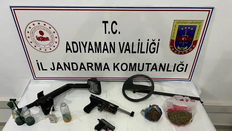Adıyaman'da Uyuşturucu Şebekesine Operasyon: 14 Gözaltı!