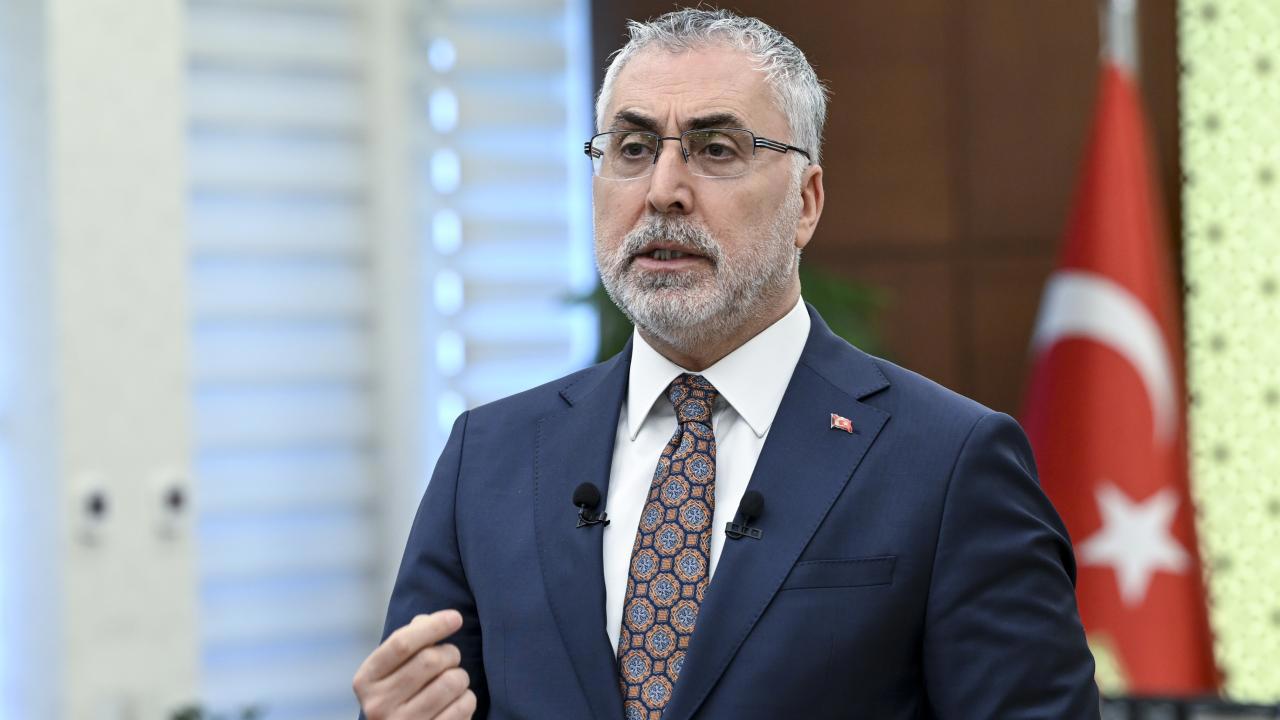 Bakan Işıkhan: Asgari Ücrette İyileştirme Olabilir