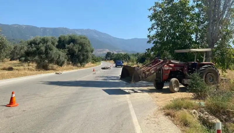 İzmir'de Motosiklet Kazası: Sürücü Hayati Tehlikede