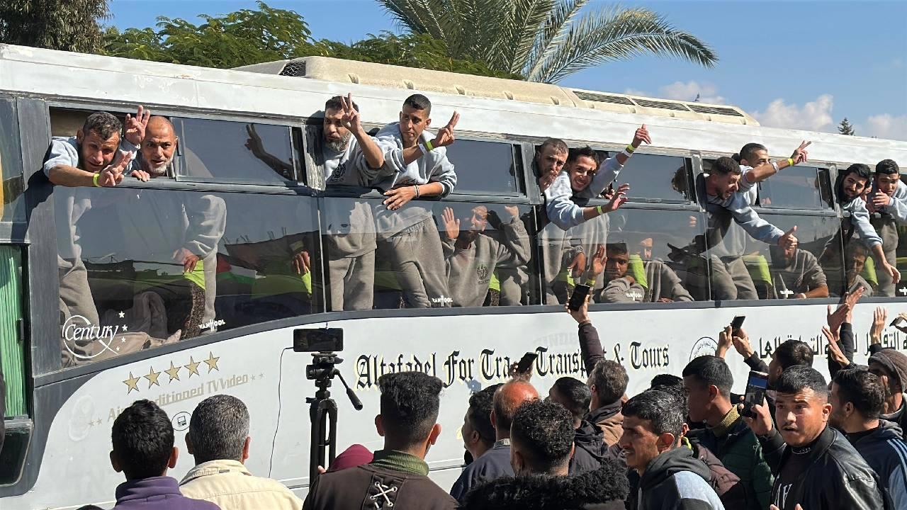 Filistinli Rehineler Özgürlüklerine Kavuşturuldu