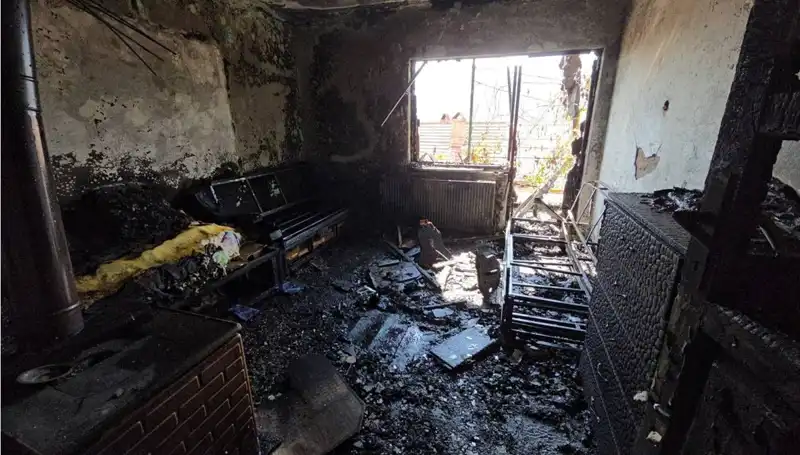 Elektrikli Battaniye Faciaya Neden Oldu: Yaşlı Kadın Son Anda Kurtarıldı