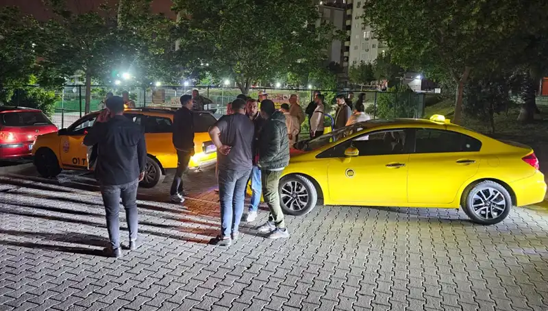Adana'da Taksicilere Korsan Taksi Dayak Olayı Şok Etti!