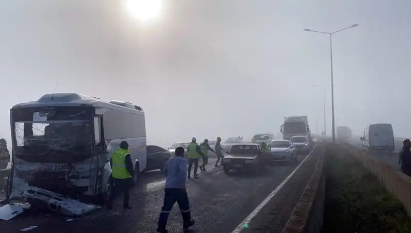 Sisli Hava Koşulları Kazayı Tetikledi: 7 Kişi Yaralandı