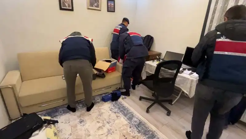 11 İlde Flaş DHKP-C Operasyonu: 30 Gözaltı ile Terörle Mücadele İleriye Taşınıyor