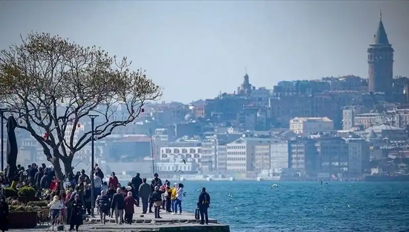 İstanbul’da Bahar Havası Esintisi: Hafta Sonu Sıcaklıklar Yükseliyor!