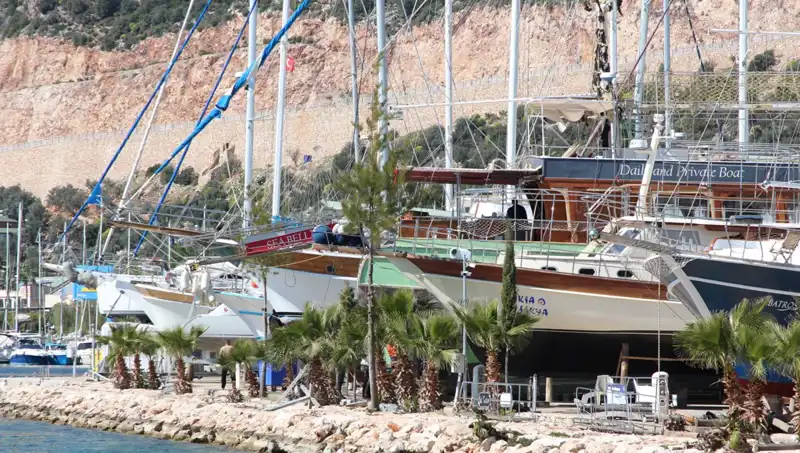 Kaş'ta Gezi Tekneleri Yaz Sezonuna Hazırlanıyor