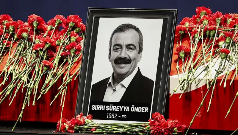 Sırrı Süreyya Önder’in Anması: Cumhuriyetin Renkli Yüzü Unutulmadı
