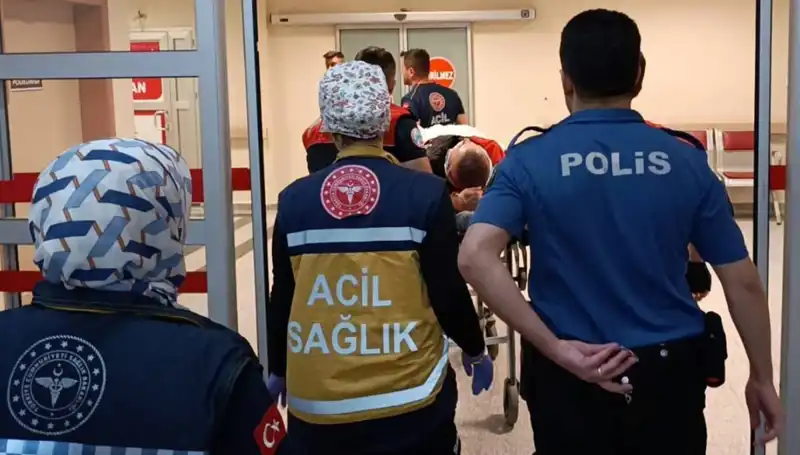 İki Yaralıyla Sonuçlanan Kaza: Polis Ekipleri Olayda Görevde!