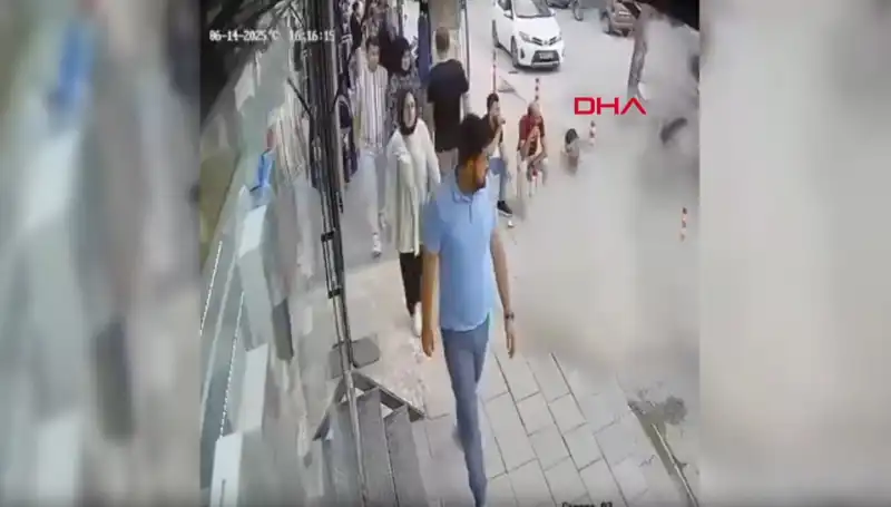 TIR Patiği Patladı! Şehirde Korku Dolu Anlar Yaşandı