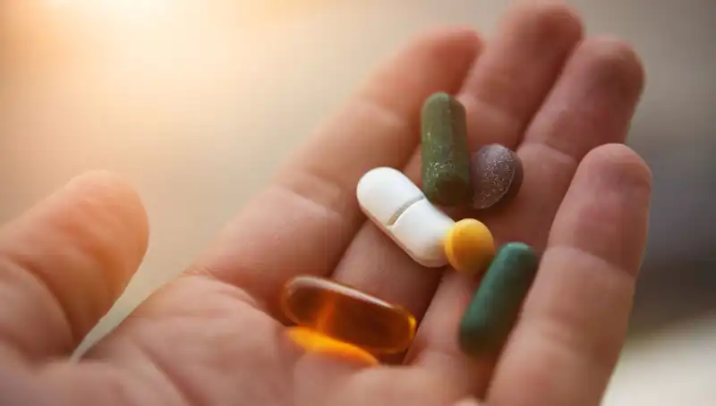 ABD'li Doktordan Şaşırtan Uyarı: Bu 3 Vitamin Takviyesinden Kesinlikle Kaçının!