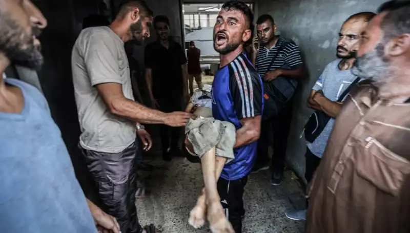 İsrail'in Gazze'de Yaptığı Saldırılar: Bir Günde 90 Filistinli Hayatını Kaybetti
