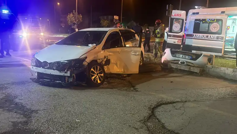 Pikap ve Otomobil Çarpışması: Sonuçları ve Kaza Anında Neler Yaşandı?