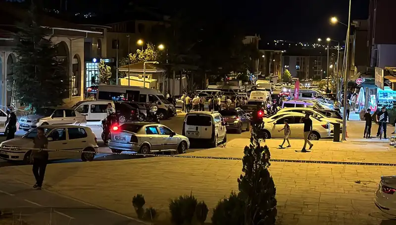 İki Aile Arasında Çıkan Kavga: 3 Yaralı, 1’i Ağır