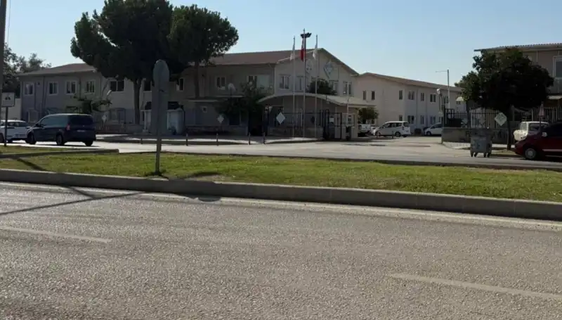 Adana'da Şok Olay: Amir İşçiyi Tabancayla Vurdu!