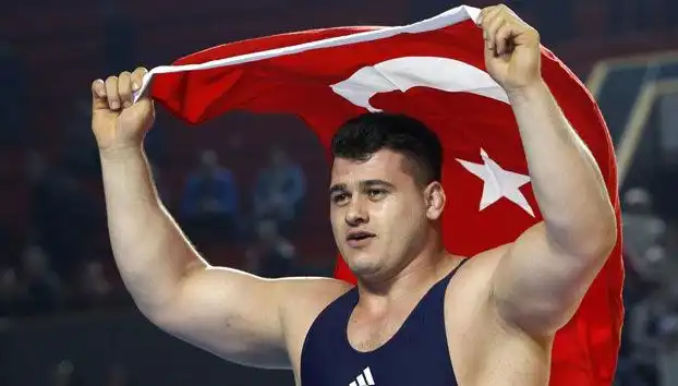 Milli Güreşçi Rıza Kayaalp’e Şok Ceza: 4 Yıl Men Cezası Açıklandı!