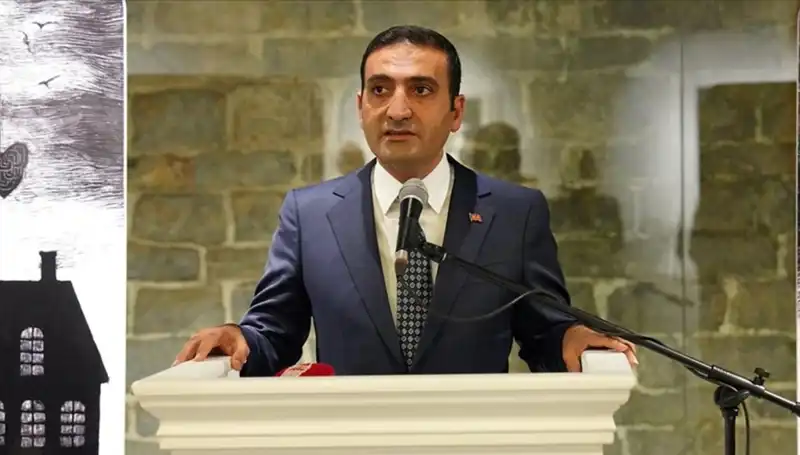 İnan Güney: Beyoğlu'nun Dinamik Belediye Başkanı ve Başarı Hikayesi