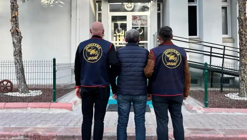 MİT TIR'larının Durdurulmasında Görevli Emniyet Müdürü Firari FETÖ'cü Yakalandı