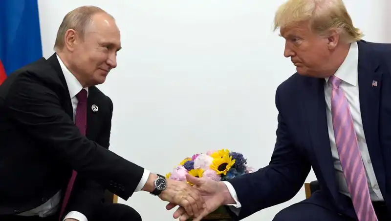 Putin ve Trump'tan Sarsıcı Telefon Görüşmesi: Dünya Yeni Bir Döneme Mi Giriyor?