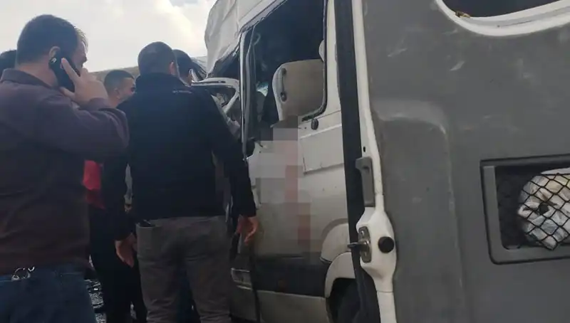 Van'da Feci Kazada 6 Kişi Hayatını Kaybetti, 8 Yaralı