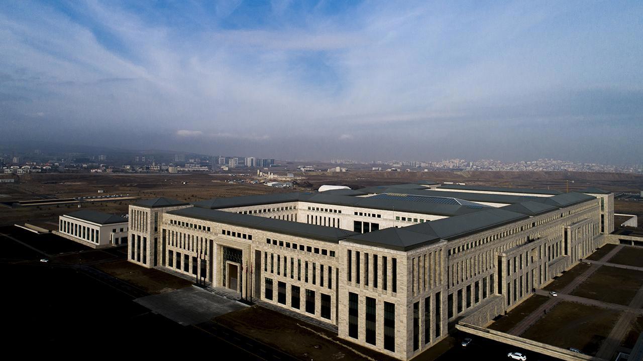 MİT'ten Gençlere Kariyer Fırsatları