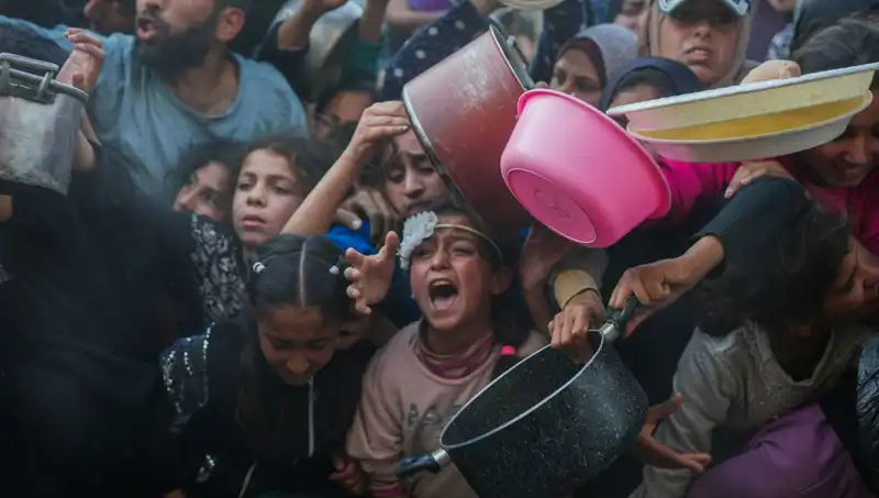 Gazze'deki Açlık Krizi Derinleşiyor: Un Stokları Tükendi!