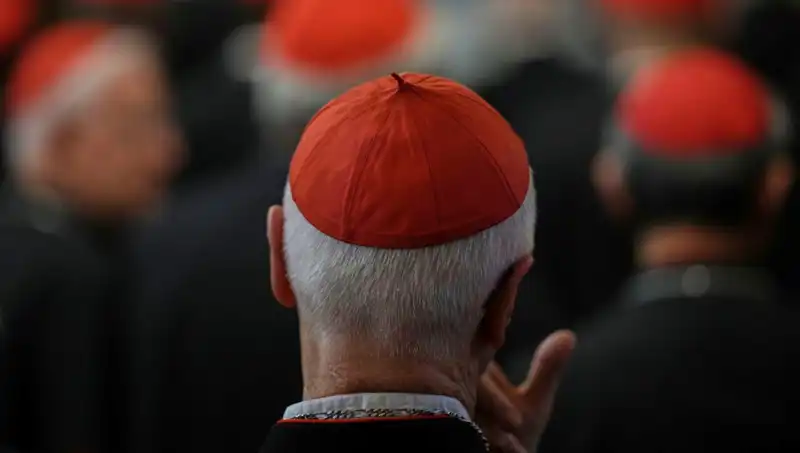 Yeni Papa Seçimi İçin Konklav Tarihi Belirlendi: Süreç Başlıyor!