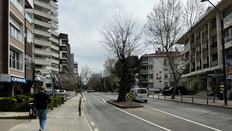 Kadıköy'deki Tehlikeli Cadde: Sürekli Kazaların Gizemli Noktası