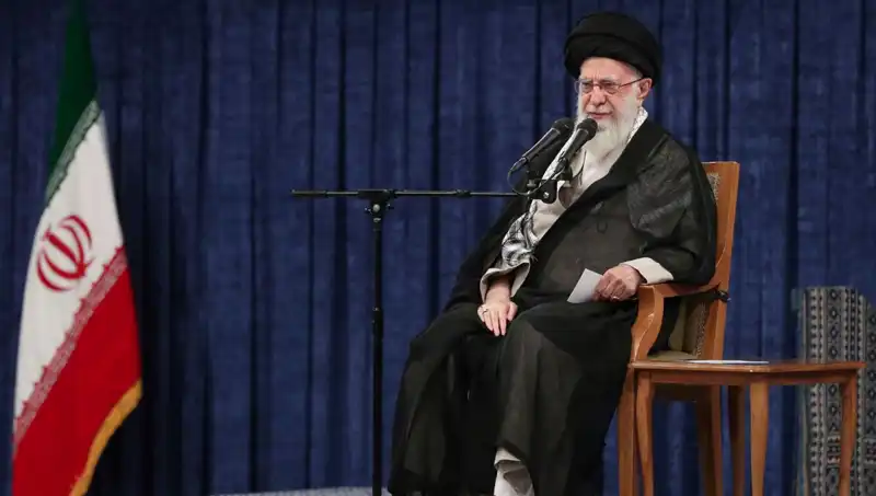 İran Lideri Hamaney'den Sert Mesaj: Uranyum Zenginleştirme Kararlılığı