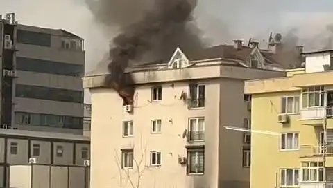 Mecidiyeköy'de Yangın Paniği: Dört Katlı Binada Korkutan Anlar!