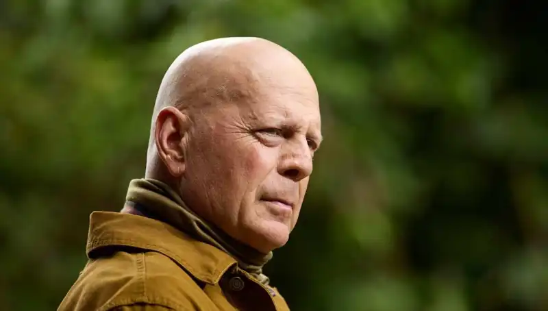 Bruce Willis'in Afazi Hastalığı: Belirtileri ve Nedenleri Üzerine Her Şey