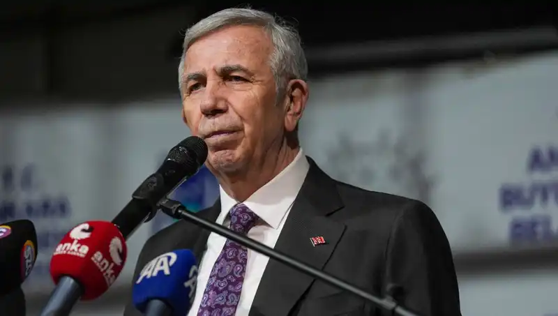 Mansur Yavaş’tan Adaylık Açıklaması: Seçim Zamanı Hakkında Gizemli Mesajlar