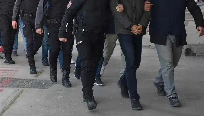 Kocaeli'de Fuhuş Operasyonunda Üç Kişi Tutuklandı: Detaylar Ortaya Çıktı