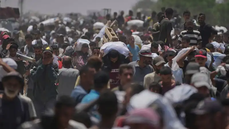 İsrail Saldırıları: 798 Filistinli Hayatını Kaybetti, Global Tepkiler Artıyor
