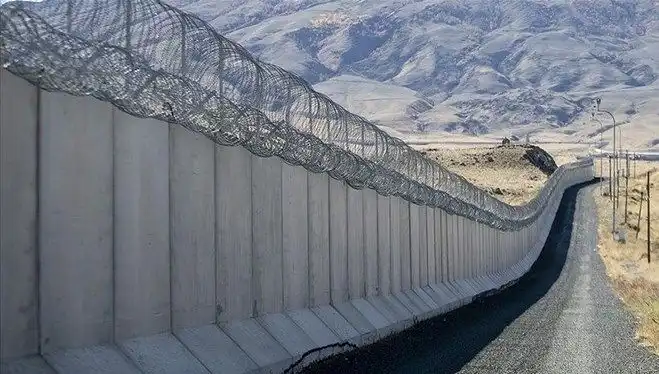 Göç İdaresi'nden Edirne-Yunanistan Sınırına Duvar Açıklaması