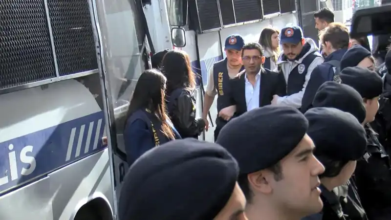 Payfix Operasyonunda 29 Şüpheli Adliyeye Sevk Edildi: Flash Haber TV'ye El Konuldu!