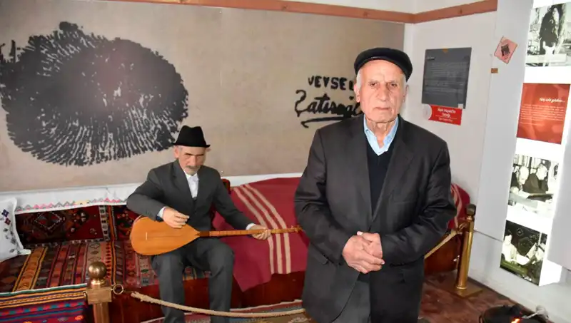 Aşık Veysel'in Hayatı ve Ölümünü Anlatan Bilinmeyen Gerçekler