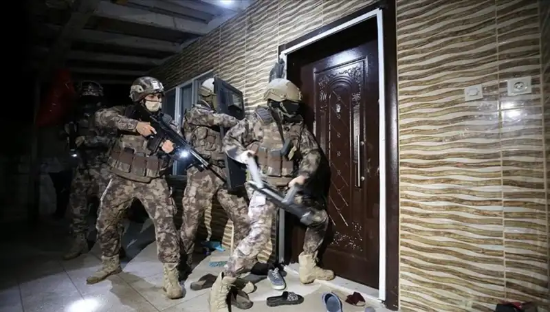 Suç Dünyasına Fırtına Gibi Darbe: 158 Şüpheli Sürek Avında!