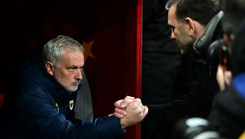 Jose Mourinho ve Okan Buruk Derbisinde Nefesler tutuldu: 3. Randevu