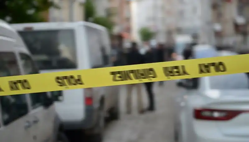 İstanbul'da Gizemli Cinayet: Başından Vurulmuş Genç Adamın Notu Ne Anlatıyor?
