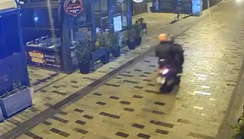 Gece Kulübüne Haraç Saldırısı: Korku Dolu Anlar Yaşandı