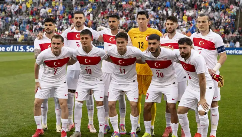 FIFA Dünya Sıralaması Açıklandı: Hangi Ülke Zirveye Yerleşti?