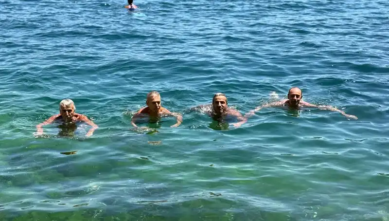 Termometreler 36 Dereceyi Gösterdi: Sıcak Havalar Plajları Doldurdu
