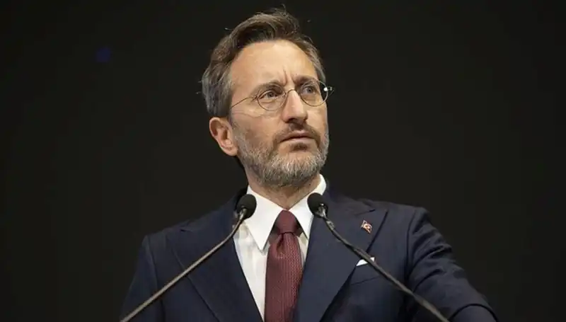 Fahrettin Altun'dan Özgür Özel'e Sert Yanıt: Gerçekler Çarpıtılıyor!
