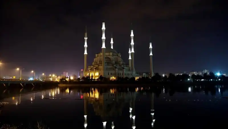 Adana'da Ramazan 2025 İftar Saati ve Oruç Açma Zamanı