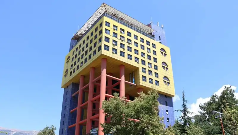 Dünyanın En Saçma Binası Yerine Yeni Proje: Yapımı Başladı!