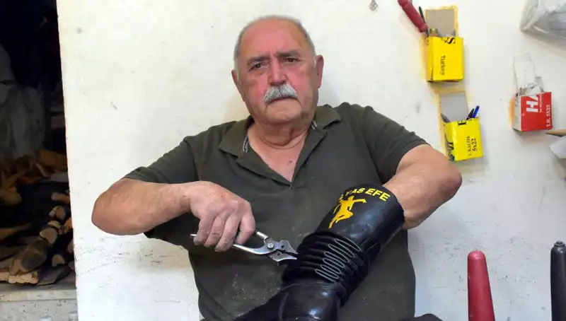 64 Yıldır Ustasından Gelen Geleneği Yaşatan Tireli Hasan Usta