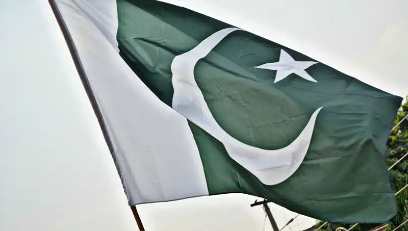 Pakistan'da Çöken Bina Faciasında Ölü Sayısı Artıyor