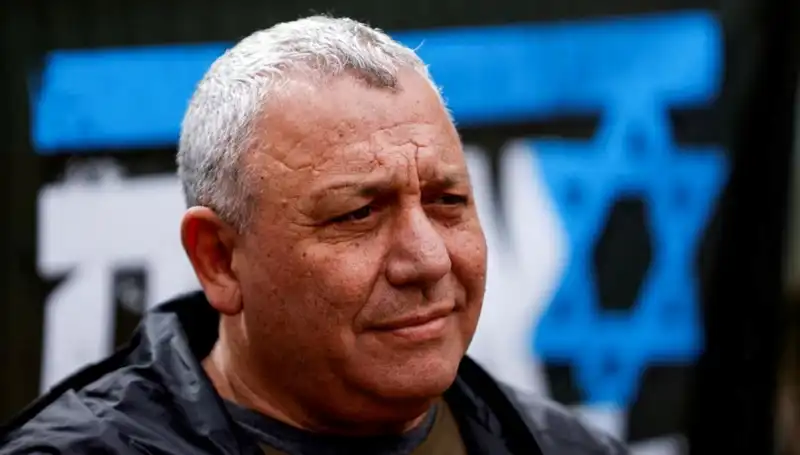 İsrail'de Siyasi Deprem: Gadi Eisenkot İstifa Etti, Ne Anlama Geliyor?