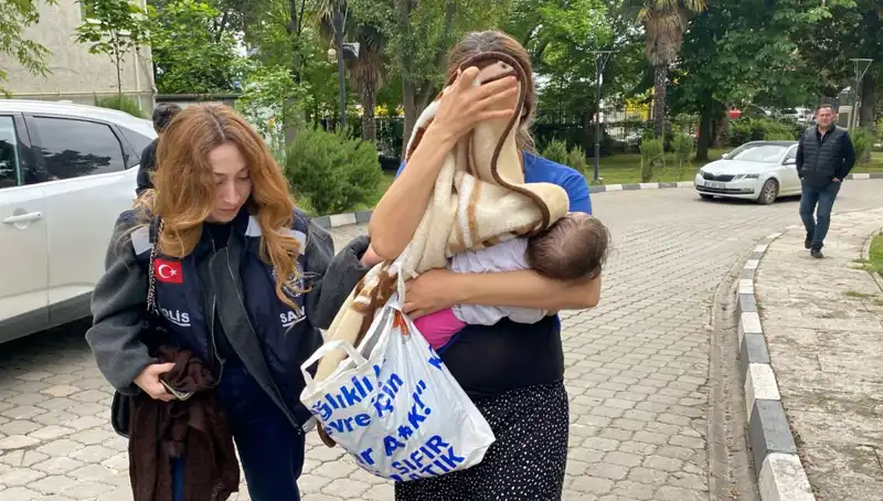Evlerden Hırsızlık Yapan Kadın, Polisi Şaşırtan Yöntemleriyle Yakalandı